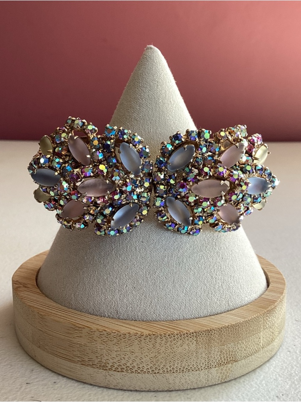 Juliana Style Pastel Milk Glass & Aurora Borealis Rhinestone Clamper Bracelet